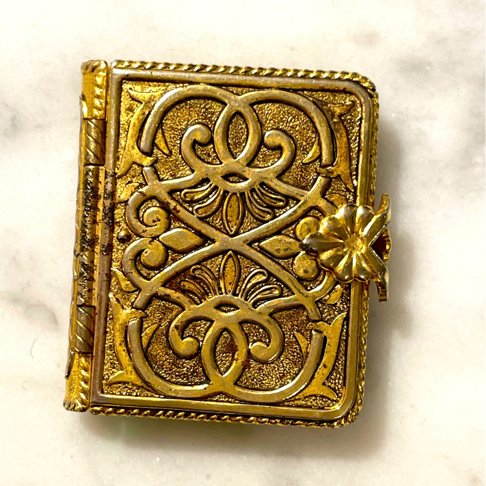 AVON Collectible Vintage Book
